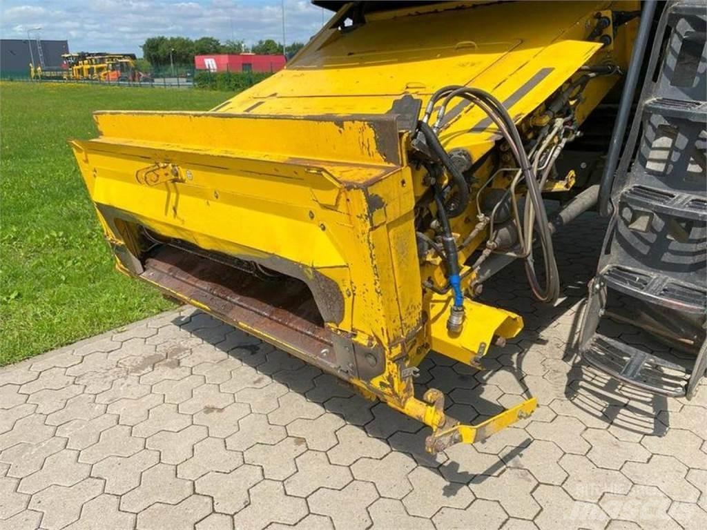 New Holland CX 880 Зернозбиральні комбайни