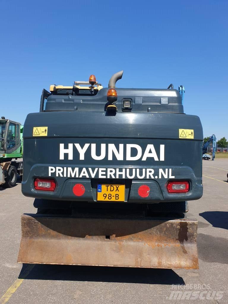 Hyundai HW160 Колісні екскаватори