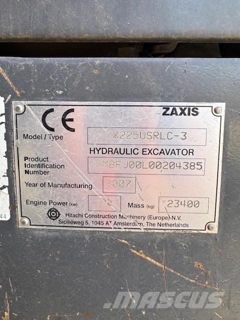 Hitachi ZX 225 Гусеничні екскаватори