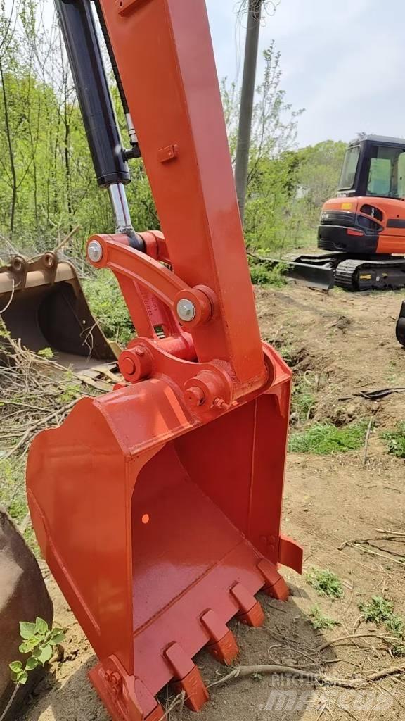 Kubota KX 155 Гусеничні екскаватори