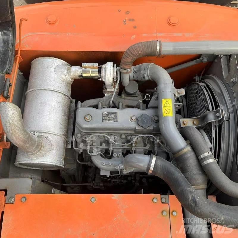 Hitachi ZX 160 Гусеничні екскаватори