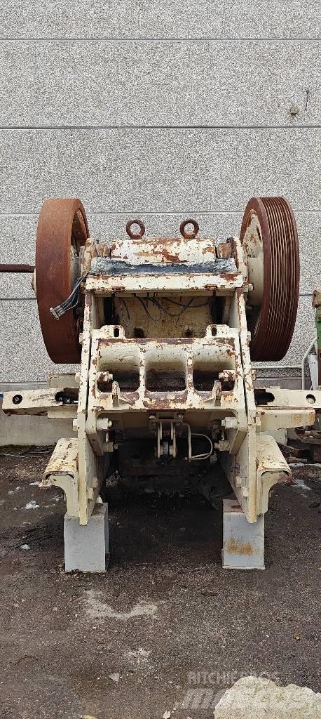 Metso C 100 Роздрібнювачі