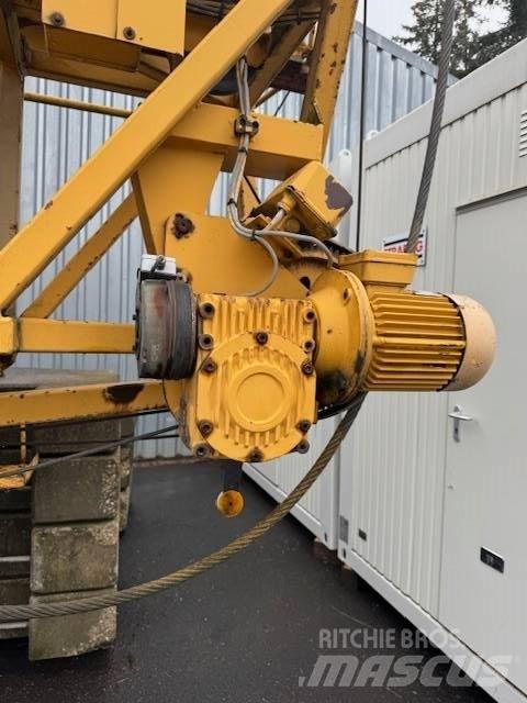 Liebherr 35 K Монтажний кран