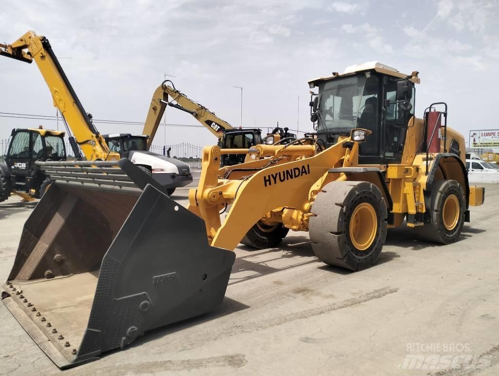 Hyundai HL955XT Фронтальні навантажувачі