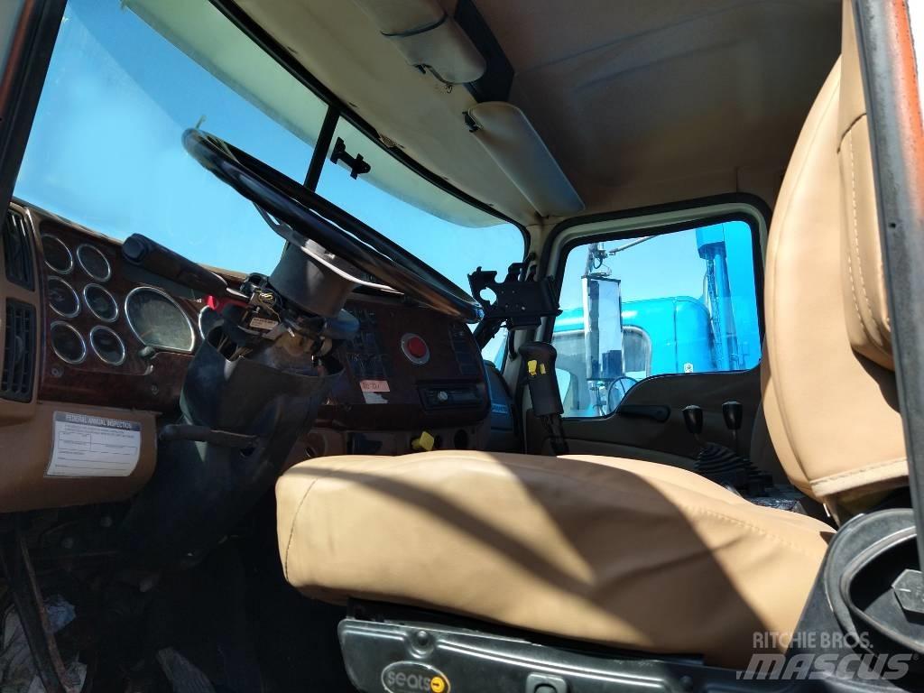 Mack GRANITE CV713 Сміттєвози