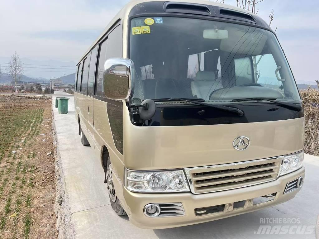 Toyota Coaster Bus Мікроавтобуси