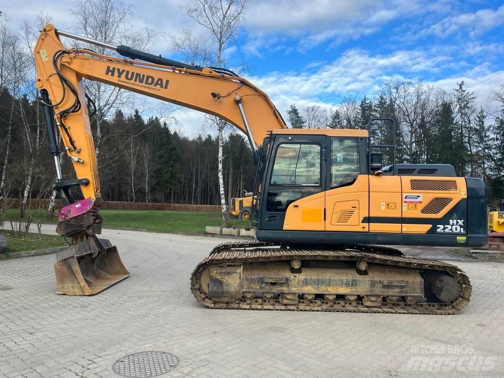 Hyundai HX 220 L Гусеничні екскаватори