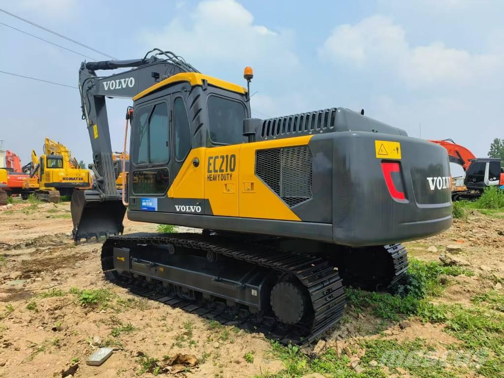 Volvo EC 210 Гусеничні екскаватори