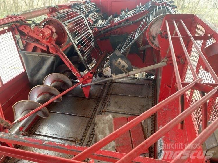 Holmer Terra Dos T4 Бурякозбиральні комбайни