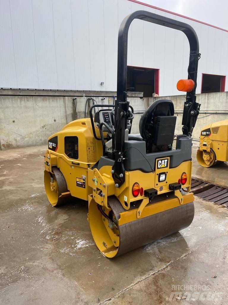 CAT CB 2.7 Котки тротуарні