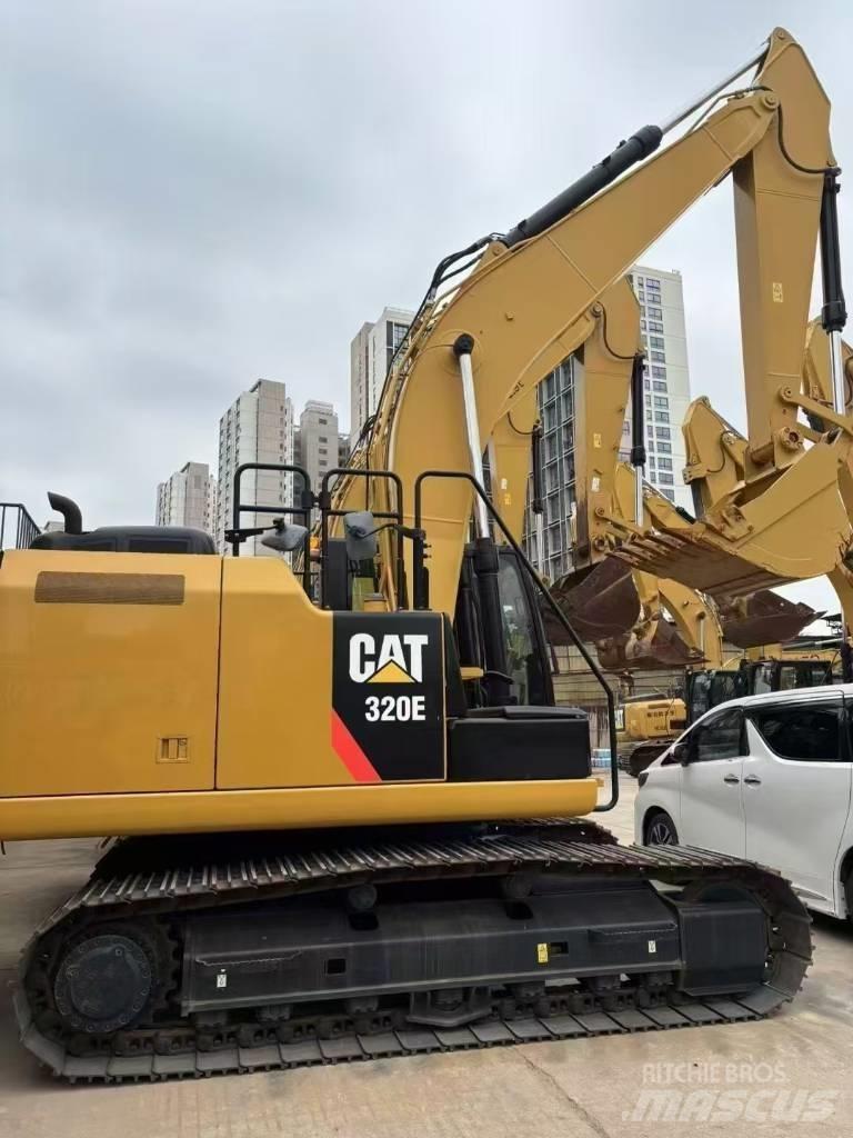 CAT 320 E Гусеничні екскаватори