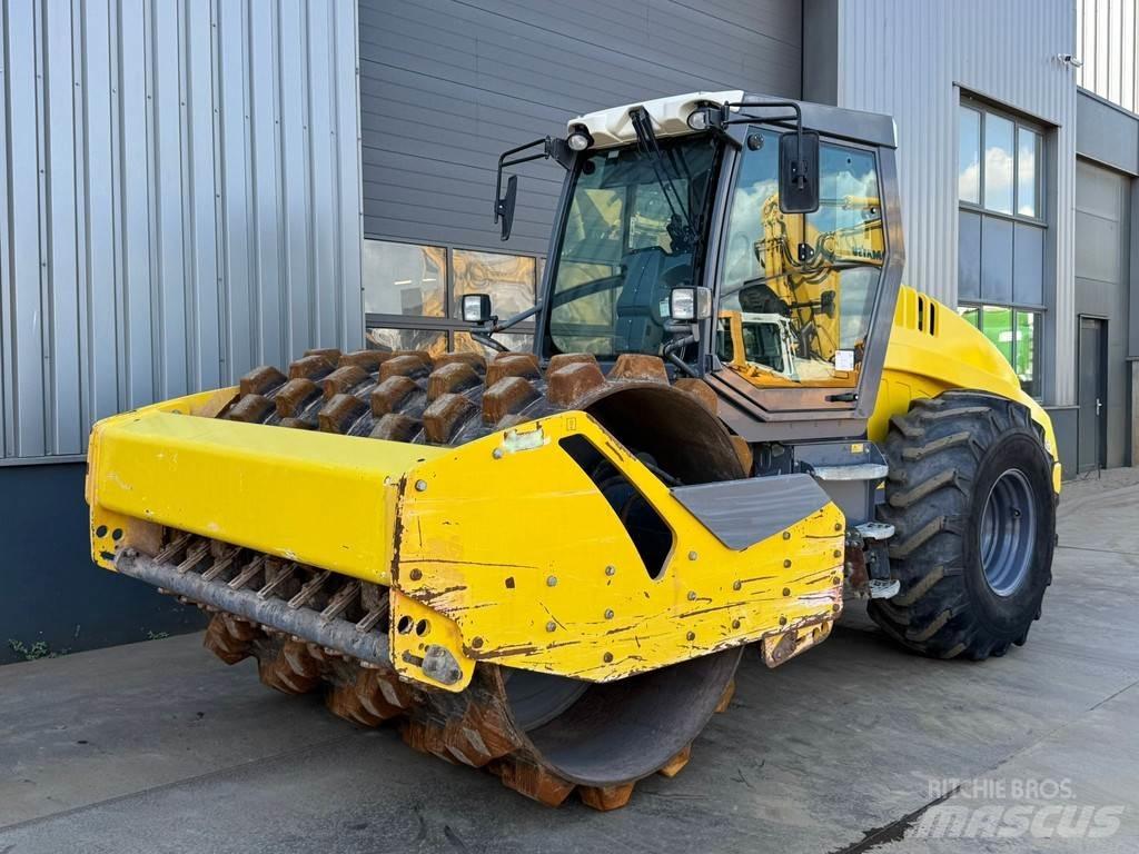 Hamm H13i P Грунтові котки