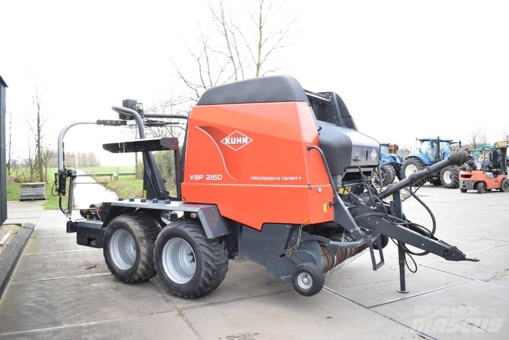 Kuhn VBP 2160 Рулонні прес-підбирачі