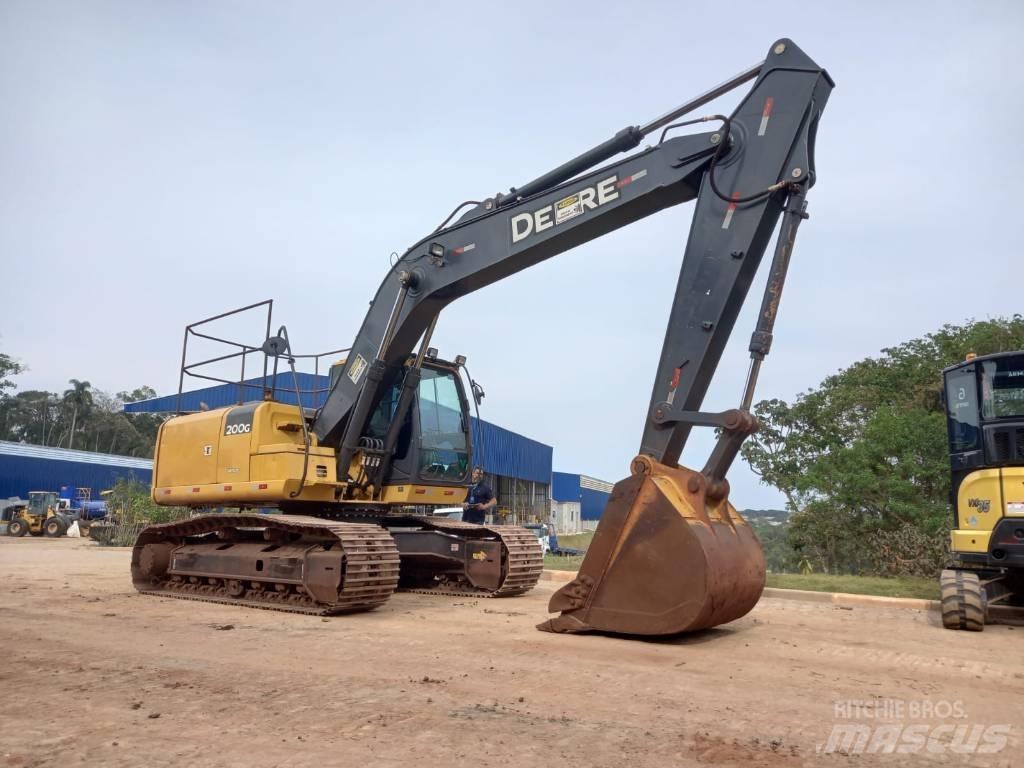 John Deere 200G Гусеничні екскаватори
