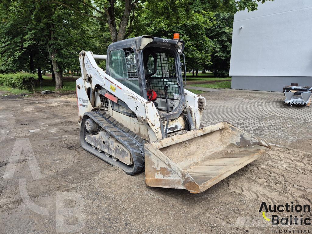 Bobcat T 590 Гусеничні вантажники