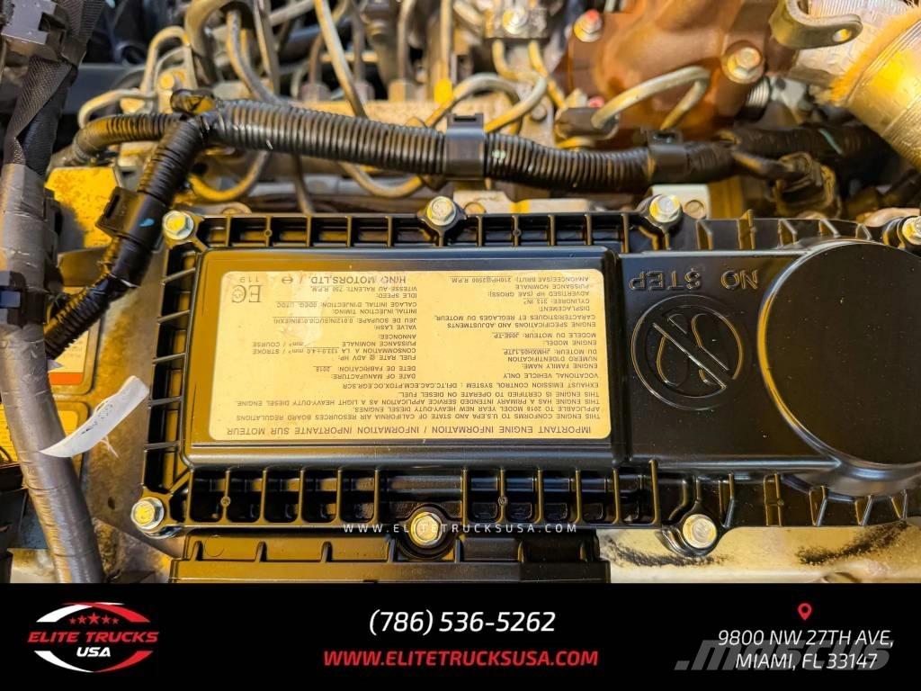 Hino 155 Фургони