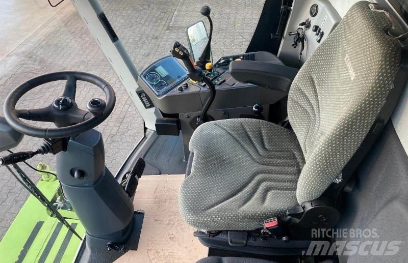CLAAS AVERO 240 Зернозбиральні комбайни