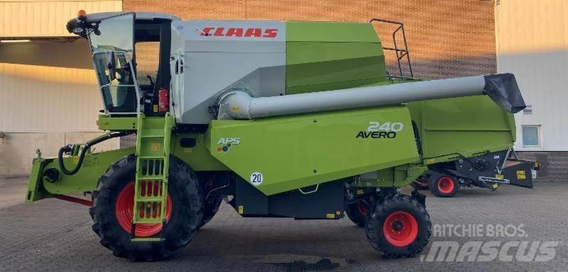 CLAAS AVERO 240 Зернозбиральні комбайни
