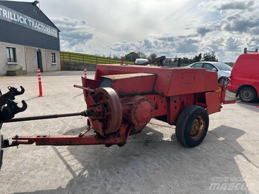 Massey Ferguson 120 Тюкові прес-підбирачі