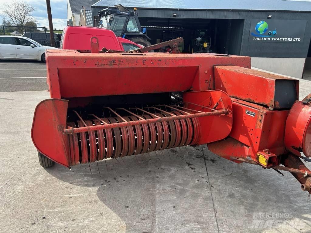 Massey Ferguson 120 Тюкові прес-підбирачі