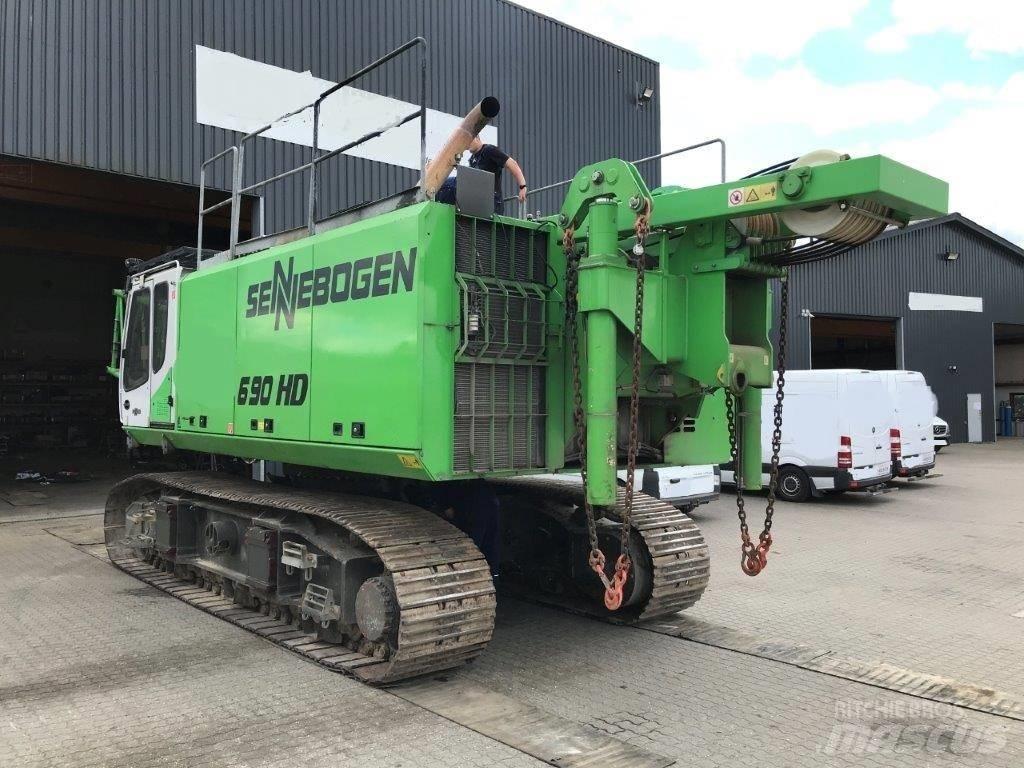 Sennebogen 690 Гусеничні крани