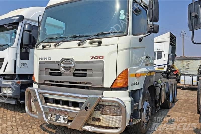 Hino 700 Вантажівки / спеціальні