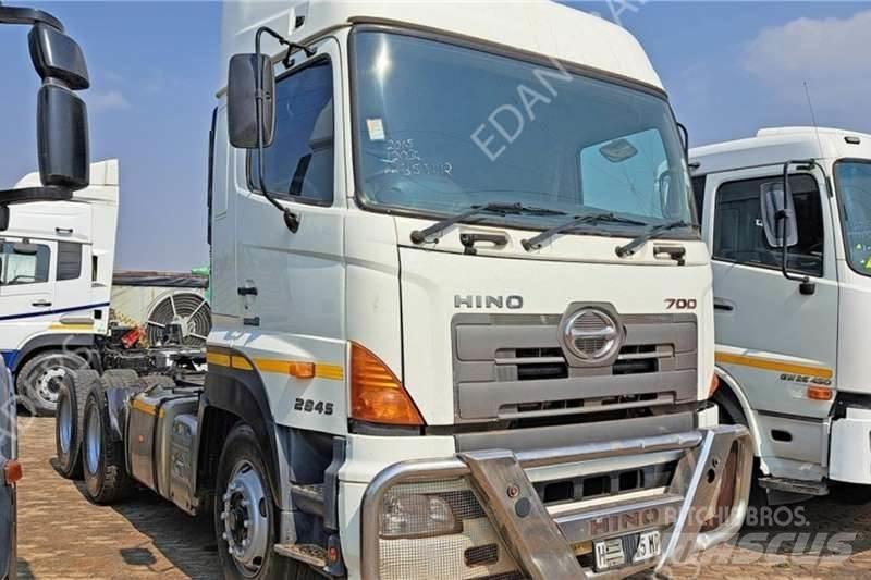 Hino 700 Вантажівки / спеціальні