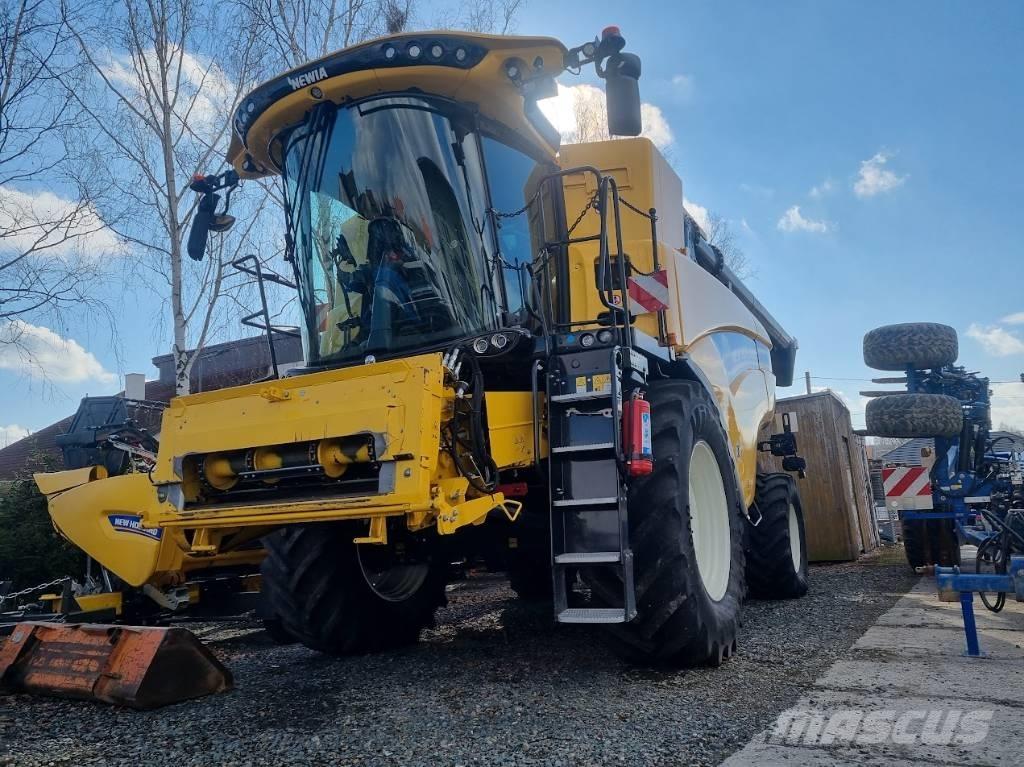 New Holland CX 8.70 Зернозбиральні комбайни
