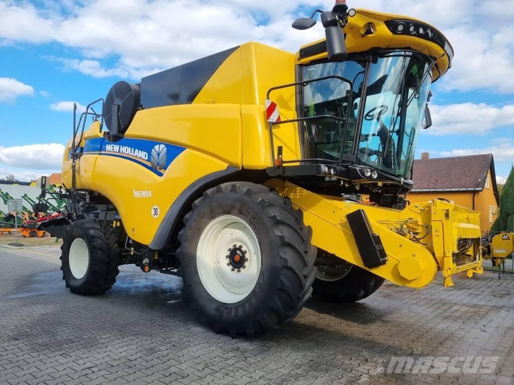 New Holland CX 8.70 Зернозбиральні комбайни