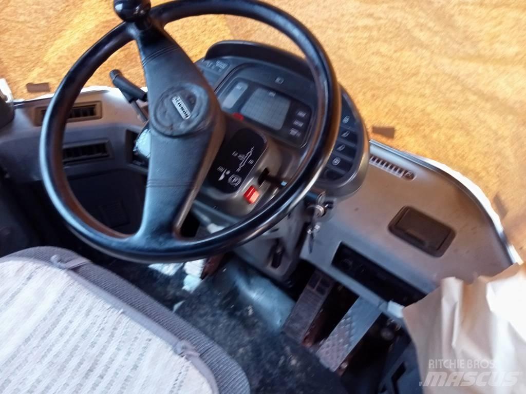 Komatsu WA500-3 Фронтальні навантажувачі
