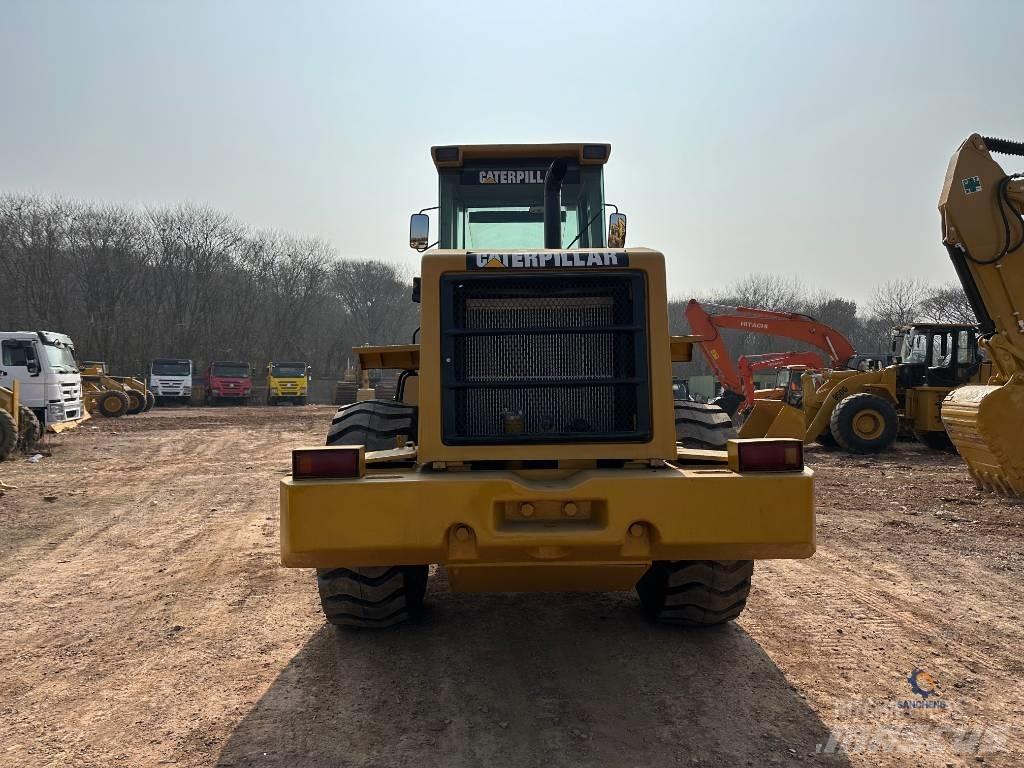 CAT 950G Фронтальні навантажувачі