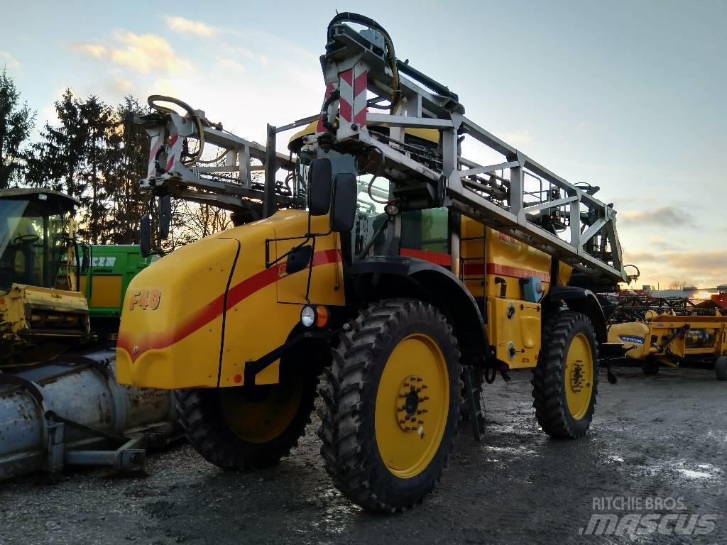 Artec F40 Самохідні обприскувачі