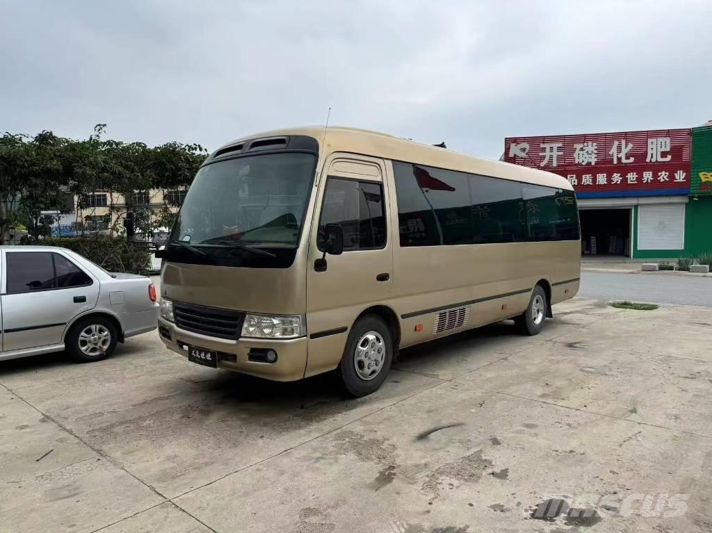 Toyota Coaster Bus Мікроавтобуси