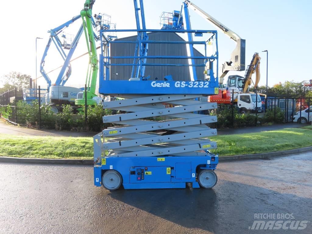 Genie GS 3232 Підйомники-ножиці