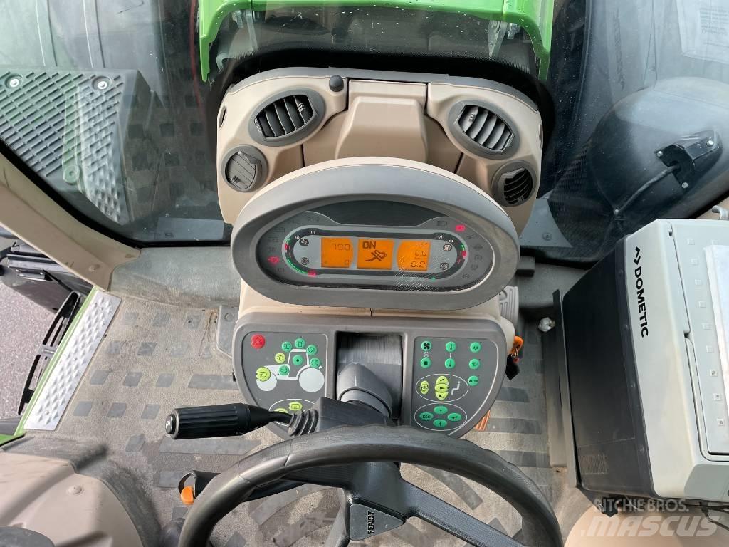 Fendt 828 Vario Трактори