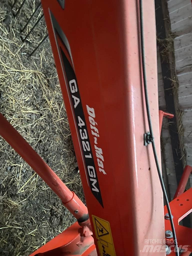 Kuhn GA4321 Рядкові жатки