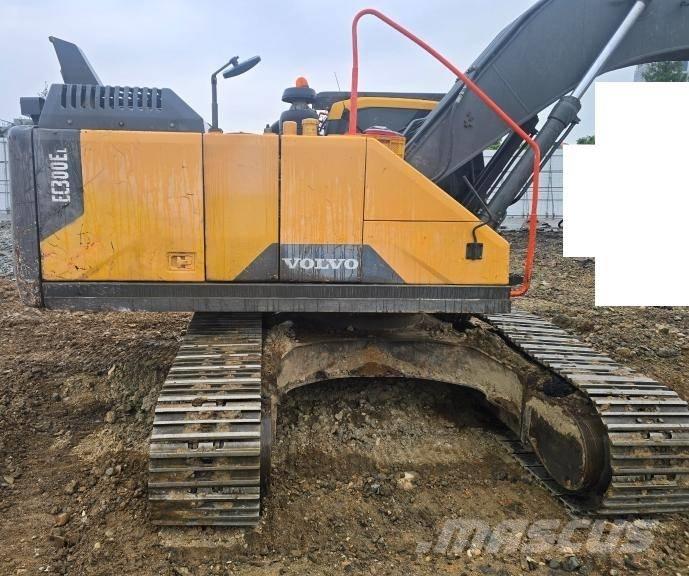 Volvo EC 300 EL Гусеничні екскаватори