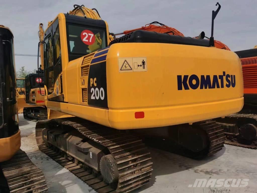 Komatsu PC 200-8 Гусеничні екскаватори