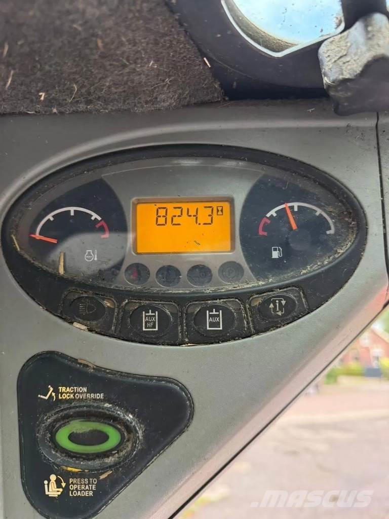 Bobcat S130 Міні-навантажувачі