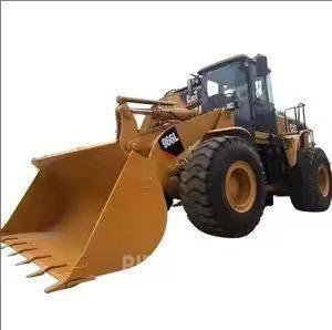 CAT 966L Фронтальні навантажувачі