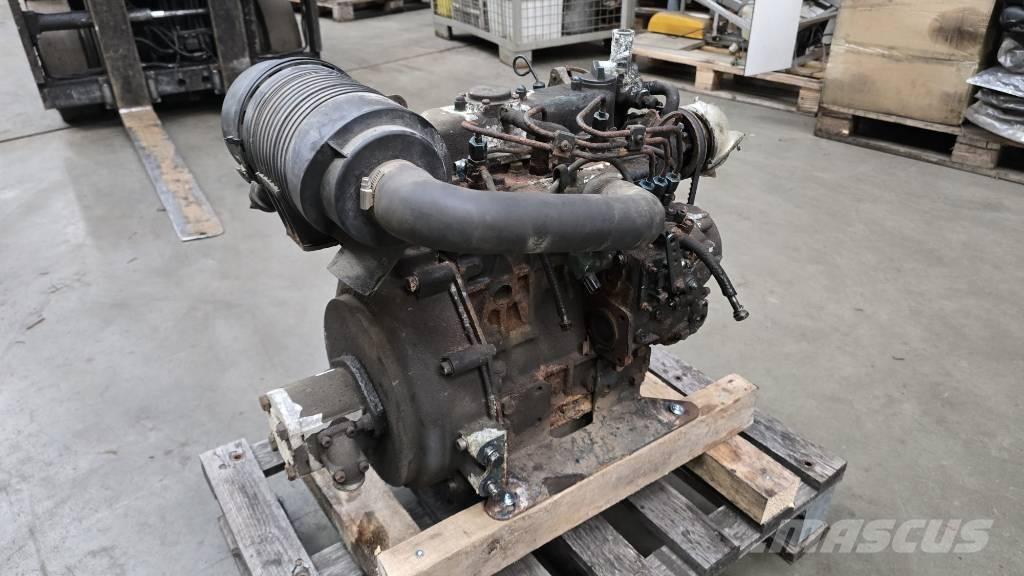 Kubota D1105 Двигуни