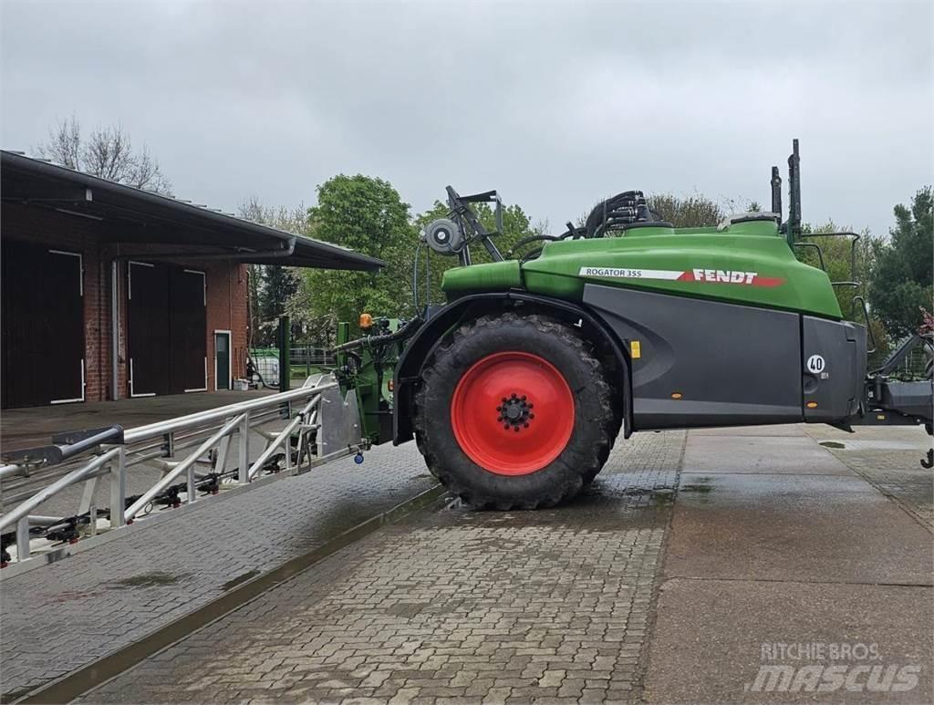 Fendt Rogator 355 Причіпні обприскувачі