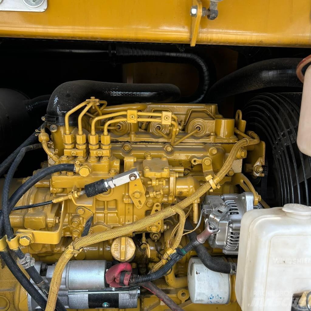 CAT 307E Гусеничні екскаватори