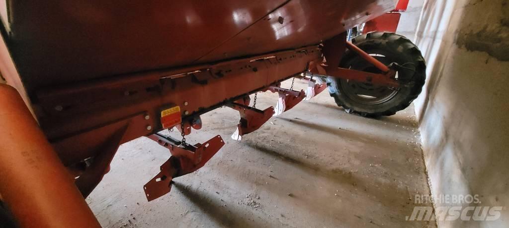 Underhaug 3200 Cажалки