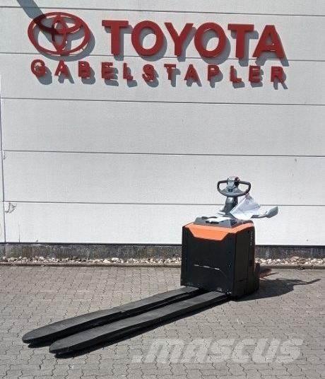 Toyota LPE 250 Штабелери