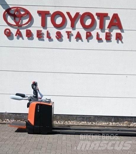 Toyota LPE 250 Штабелери