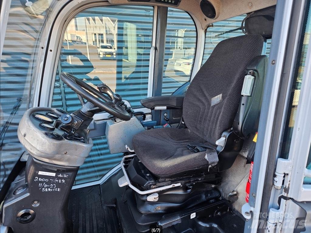 Weidemann 2070LP Малі навантажувачі