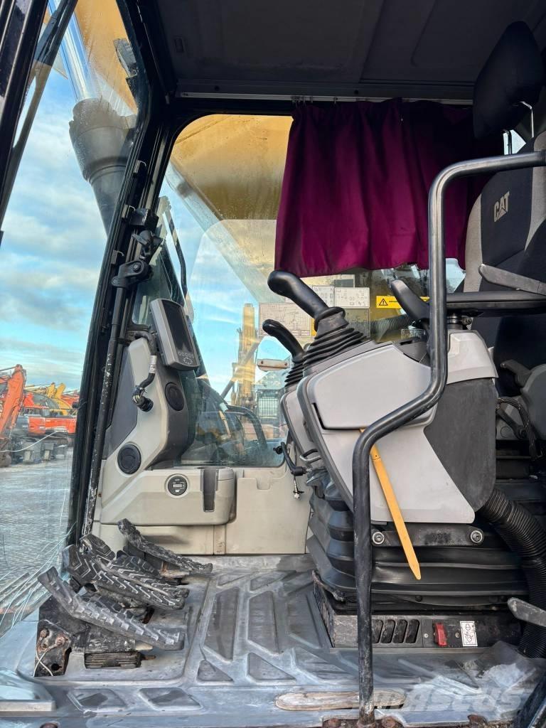 CAT 329 EL Гусеничні екскаватори