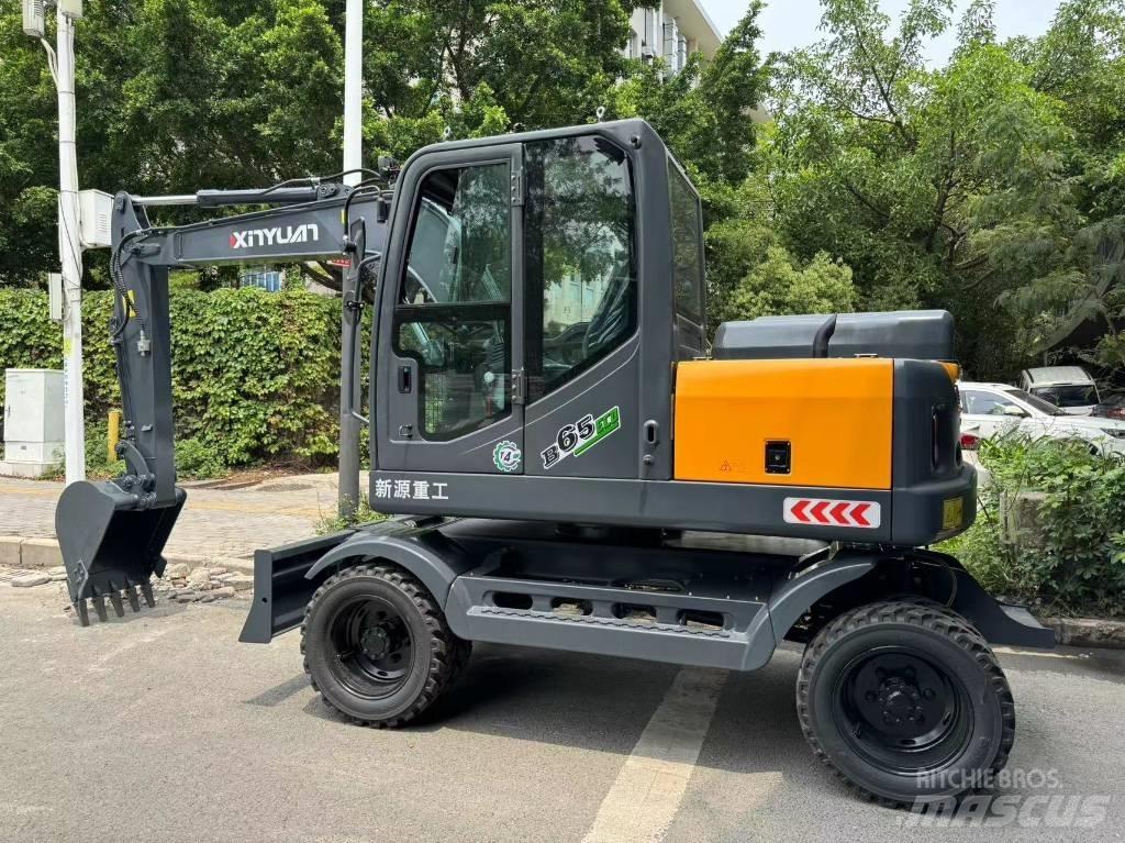 Xinyuan Xinyuan B65 Колісні екскаватори
