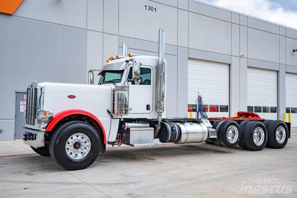 Peterbilt 389 Тягачі